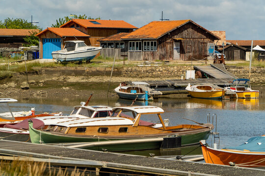 Traditional boats docked in Arcachon Bay port