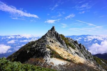 南アルプス　鳳凰三山　晩秋の地蔵岳オベリスク