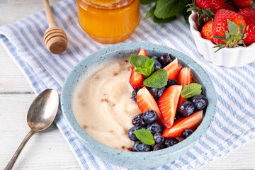Wheat semolina porridge with fresh summer berry