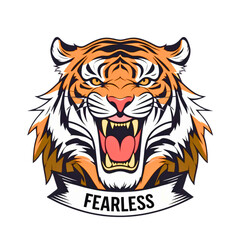 Naklejka premium Fierce tiger roaring with the word fearless on a banner below its head