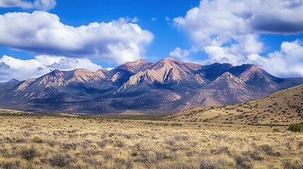 Fototapeta premium New Mexico Sangre de Cristo Range: desert meets mountains, color contrast