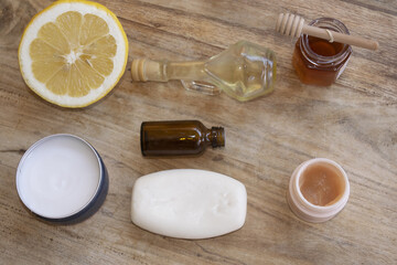 making a face mask at home