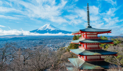 The Chureito Pagoda frames Mount Fuji in a perfect balance of culture and landscape, creating one of Japan’s most iconic and breathtaking views.