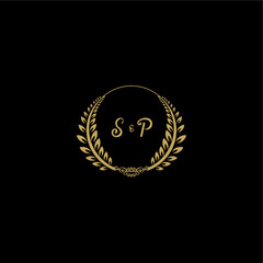 Naklejka premium SP beautiful feminine and elegant wedding monogram initial logo with circle floral gold