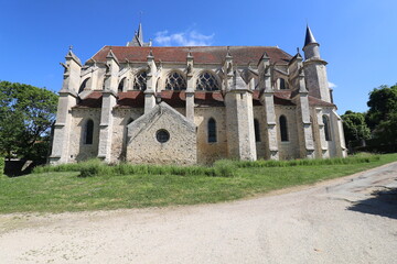 La collégiale Notre-Dame de l'Assomption, église gothique,  ville de Crécy le Chapelle,...