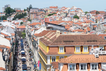Fototapeta premium Vista aerea de Lisboa y la rua augusta desde el arco de triunfo, portugal.