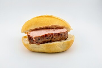 Semmel mit Fleischkäse
