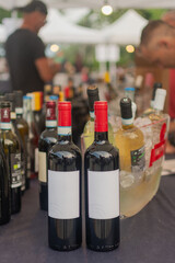 Degustazione di vini all'aperto