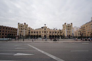 Obraz premium Historic building in the center of a big city