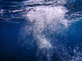 BUBBLING WATER BACKGROUND, SPARKLING AQUA STREM BACKDROP, UNDERWATER BUBBLES, air bubbles...