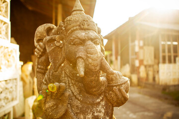 statue of the buddha elephant