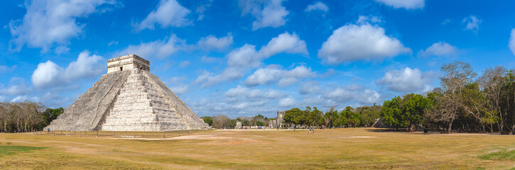 The Temple of Kukulcan, El Castillo, in the center of Chichen Itza, Yucatan, Mexico