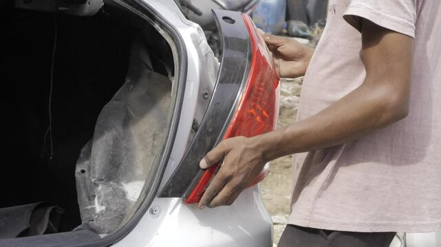 Detailed Auto Repair - Expert Hand Fixes Car Light