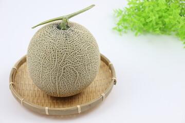 旬のメロン、瑞々しさが食欲を誘う