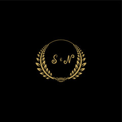 Fototapeta premium SN beautiful feminine and elegant wedding monogram initial logo with circle floral gold