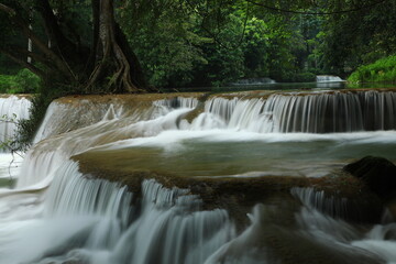 Namtok Chet Sao Noi or Chet Sao Noi waterfall,
the famous tourist attraction of Saraburi is a 7-tiered waterfall that is clean and shady with various large and small trees. THAILAND