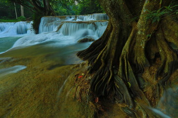Namtok Chet Sao Noi or Chet Sao Noi waterfall,
the famous tourist attraction of Saraburi is a 7-tiered waterfall that is clean and shady with various large and small trees. THAILAND