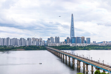 한강과 롯데타워