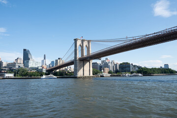 cenic Bridges Between Manhattan and Brooklyn at Sunrise