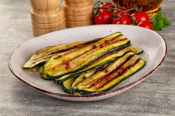 Grilled young zucchini for snack