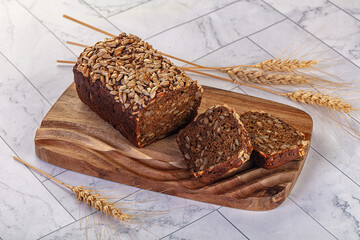 Browl rye bread with seeds