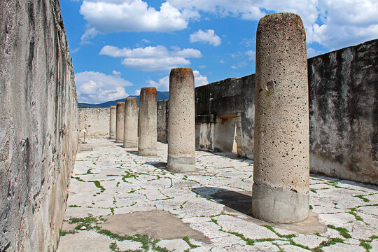 Mitla, Oaxaca, Sal&oacute;n de las Columnas, zona arqueolog&iacute;a, prehisp&aacute;nico, Cultura Zapoteca