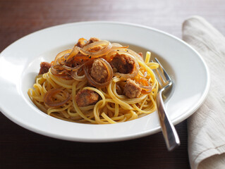 spaghetti with tomato sauce