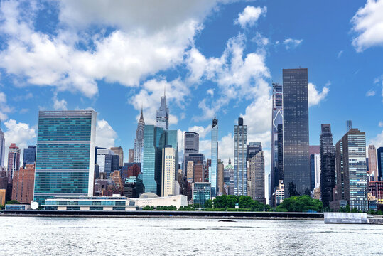 Skyline of Manhattan from Turtle Bay. NYC, New York State, United States of America.