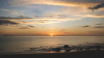 Fototapeta premium Landscape image of the sea and a beautiful sunset sky