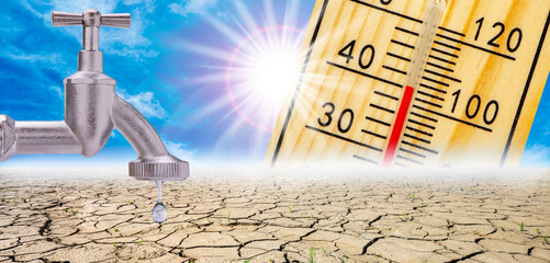 Ein Thermometer zeigt auf seiner Skala große Hitze bis 40 Grad und Wassernot - FOTOMONTAGE