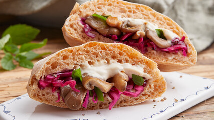 Stuffed pita with mushrooms and red cabbage