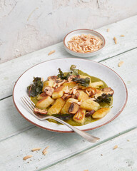 Gnocchi with kale sauce 