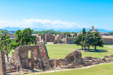 Citadelle de Roses, site historique sur la Costa Brava en Espagne.