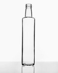 515ml Tall Glass Bottle with 30mm Screw Neck and Gradual Bulge – White Background
