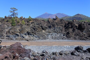 Straße am Pico del Teide	