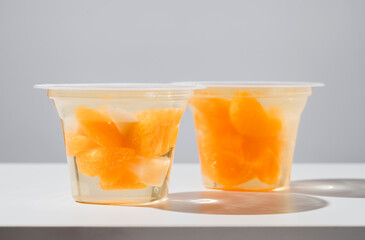fruits jello available in the market. Fruit jellies available at sweet shop, supermarket, convenience store, etc.市販のフルーツゼリー。スイーツ店、スーパーマーケット、コンビニエンスストアなどで手に入るフルーツゼリー。