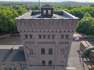 Luftbild aus geringer Höhe oberen Teil eines Malakowturm einer ehemaligen Zeche als Relikt...