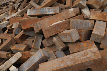 Mill End cutting or Square Carbon steel scrap (Steel Billet scrap) 
Steel billet is known as an intermediate product in the steel production process ,the picture is scrap metal from Billet production.
