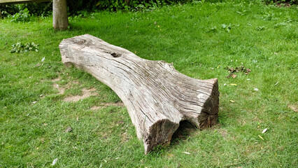wooden bench