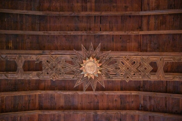 Techo de madera antigua en iglesia canaria. Nuestra Señora de Candelaria en La Oliva, Fuerteventura