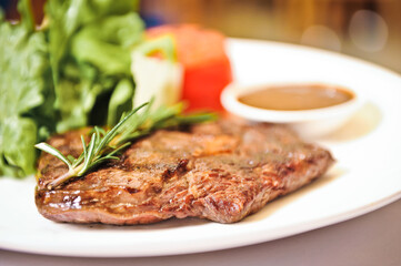 lamb chops with salad