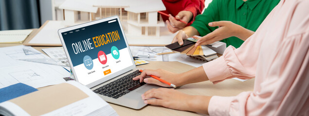 E-learning website with brisk sofware for student to study online on the internet network