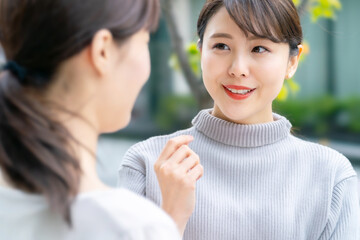 女性