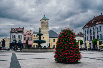 Karwina w Czechach, rynek na starym mieście latem