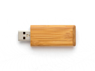 Memoria USB con mango de bambú aislada sobre fondo transparente. PNG.