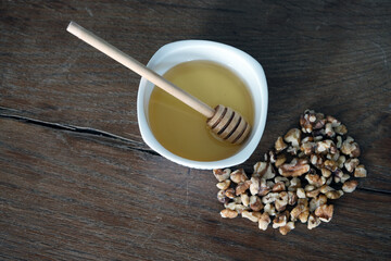 honey and walnuts