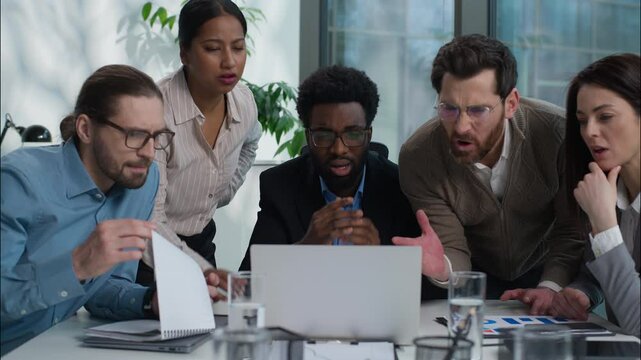 Multiethnic businesspeople business women men looking computer expect wish hope bad result colleagues office coworkers failure lost reject upset unhappy team diverse females males bankruptcy problem
