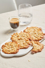 Crispy dessert tuile