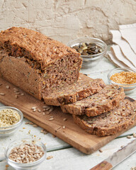 Protein bread with seeds