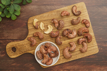 皮つきカシューナッツ